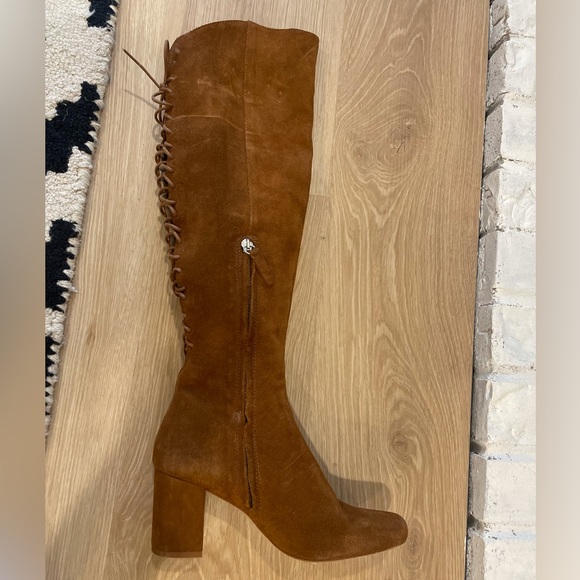 Heeled leather knee high boots - Picture 4 of 7